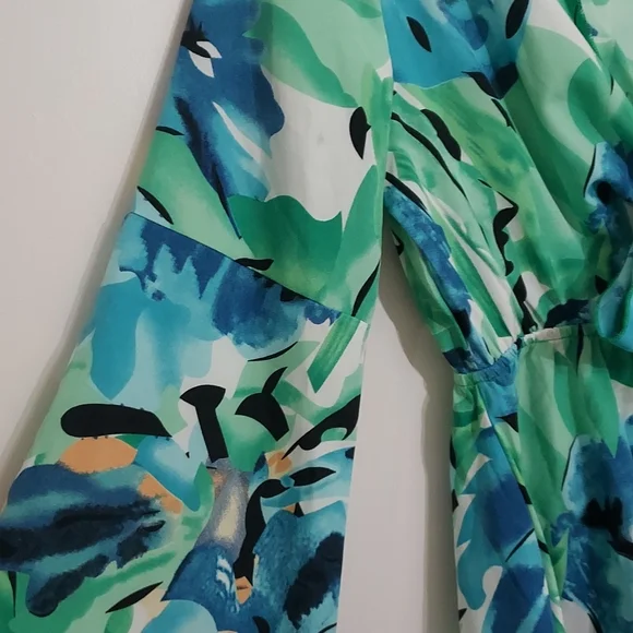 Floral Print Tie Front Dress - Picture 8 of 12